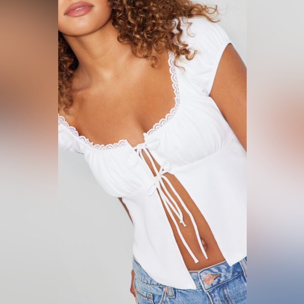 GARAGE PUFF SLEEVE FRONT TIE TOP